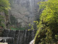 -燕子河大峡谷天坑仙境