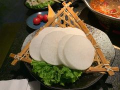 白萝卜-湊湊火锅·茶憩(打浦桥日月光店)