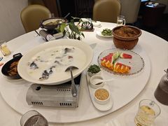 -食为先庐畔渔歌(合作化路店)