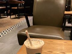 大堂-星巴克(上海虹桥南丰城办公楼店)