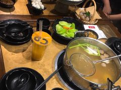 -左庭右院鲜牛肉火锅(金山万达店)