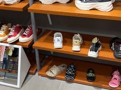 -东荟城名店仓