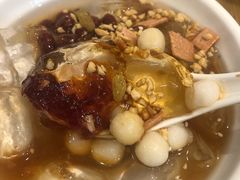 玫瑰汤圆冰粉-蓉李记成都名小吃(武汉菱角湖万达店)