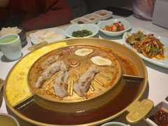 澳洲雪花方切肉-猪啊牛呀羊啊铜盘烤肉(正大广场店)