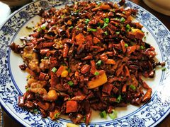-黄桷树曹家私房菜(江与城店)