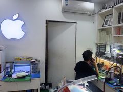 -修卜凡二手严选店·手机维修·回收租赁(川沙地铁站店)