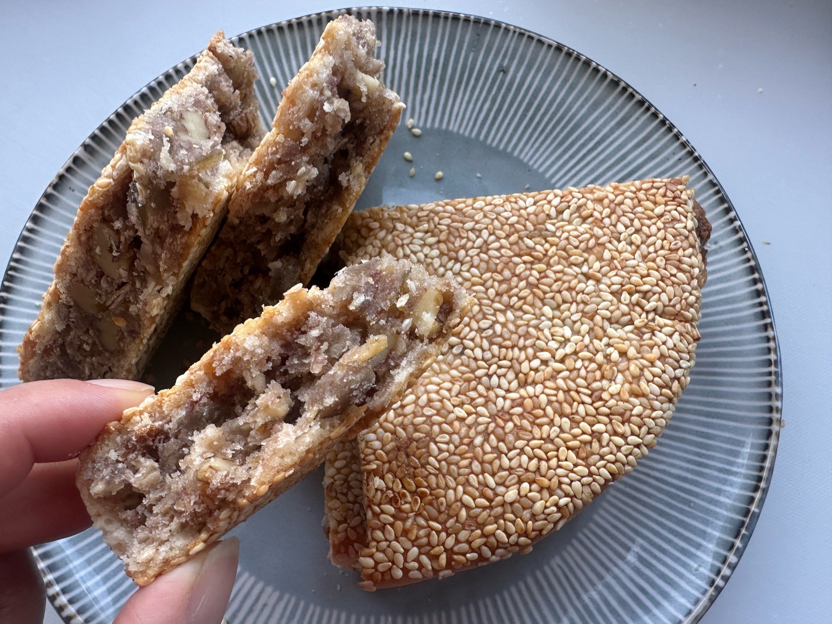 盐官萬昌品牌很多年了,是海宁市朱万昌食品厂生产的美食