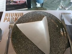 餐具摆设-NIUNIUPARK和牛螃蟹(龙湖杭州滨江天街店)