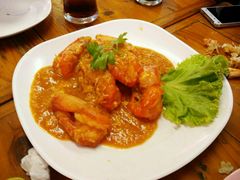 -J Daeng Seafood