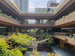 -瑞虹新天地月亮湾