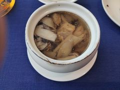 鲜松茸炖鸡汤-苏州人家·精致苏帮菜(斜塘店)