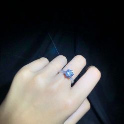 -威德钻石-克拉钻大本营(南京东路店)