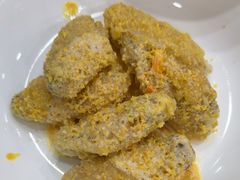 蛋黄鸡翅一个-红灯笼龙凤饭店(宁波老字号店)