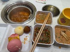 -龍歌自助小火锅(市南金茂湾店)