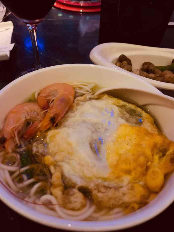 威秀自助式ktv-"整体还行,音效普普通通,播放器有些问题,.