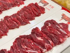 -周记潮汕牛肉·小龙虾烧烤(九亭金地广场店)