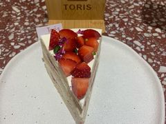 草莓乌龙千层蛋糕-Toris(LuOne凯德晶萃广场店)