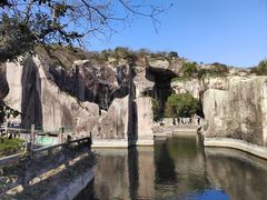 -伍山海滨石窟