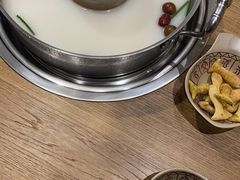 -江小渔鲜鱼火锅(冠亚星城店)