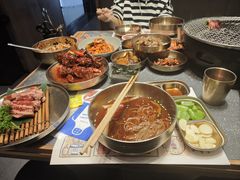-草家酱蟹炭火烤肉店(珲春南路一店)