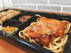 奥尔良鸡腿排意面糯米双拼饭&nbsp;-全家便利店(孩儿巷店)