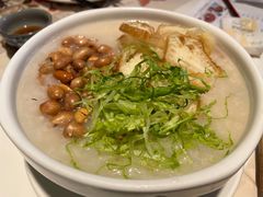 荔湾艇仔粥-虾饺妹·酒家(金碧店)