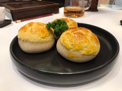 酥皮叉烧包-白天鹅宾馆-宏图府餐厅