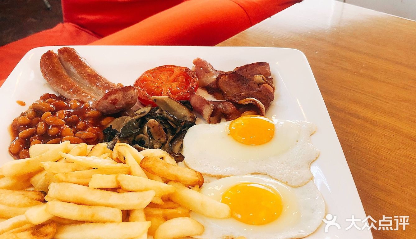 ᐅ隐匿在使馆区深处的简餐店 位置很不起眼 环境也很家