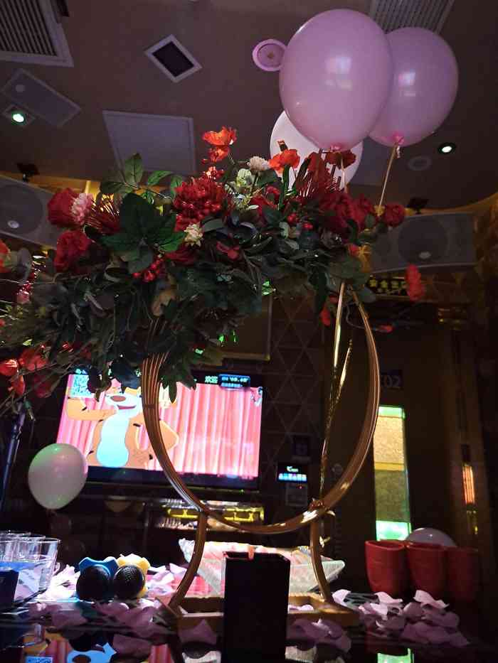 k 全国连锁ktv(绿地缤纷天地店)