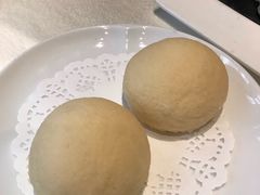 脆皮流沙包-皇朝会.经典传统粤菜(外滩店)