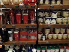 零售区-星巴克臻选(成都宽窄巷子店)