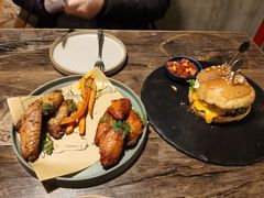 -HIGH FIVE哈福手工汉堡(桂林路店)