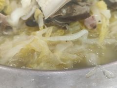 -老码头黑皮肘子锅包肉熏酱水饺(文政街店)