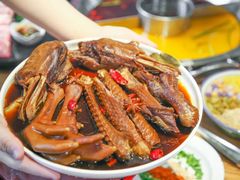 -佬土鹅肠火锅(中建大观店)