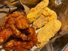 炸鸡双拼-春熙台韩国料理·章鱼肥牛(西丽店)