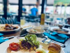 -Sunset Bar(丹绒亚路香格里拉店)