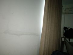 -7天连锁酒店(上海徐家汇龙华路地铁站店)