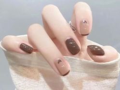 -悦指间美甲美睫