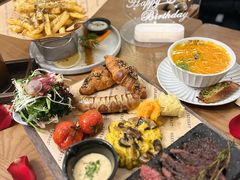 -Mark&Mars Restaurant