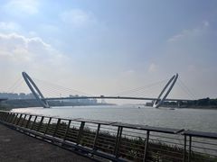 -南京眼步行桥