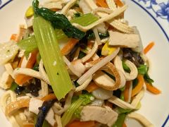 -古都历食南京菜·烤鸭·鸭血粉丝·汤包(南京博物院店)