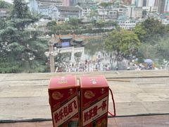 -包整·丝娃娃(一览甲秀楼风景店)