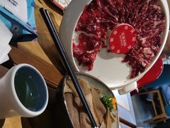 -左庭右院鲜牛肉火锅(金山万达店)