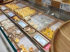 面包甜点陈列柜-泸溪河桃酥(湖滨银泰in77店)