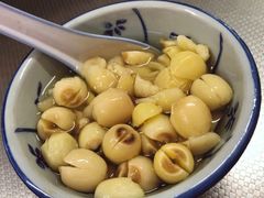 白果莲子糖水-广场正宗原汁薏米店