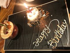 挪威蛋糕卷佐香草冰淇淋-AZUL by FUEL蓝色·法式酒馆(琶醍店)