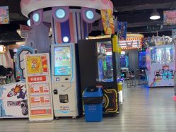 -蹦蹦乐园(南桥百联店)