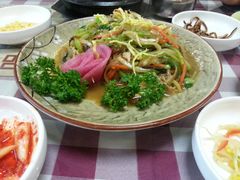 -益百岁牛尾汤(香山路店)