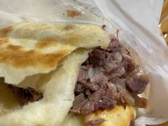 精品驴肉火烧-闫家驴肉老店(华电一校店)