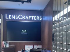 -LensCrafters亮视点(东方新天地店)